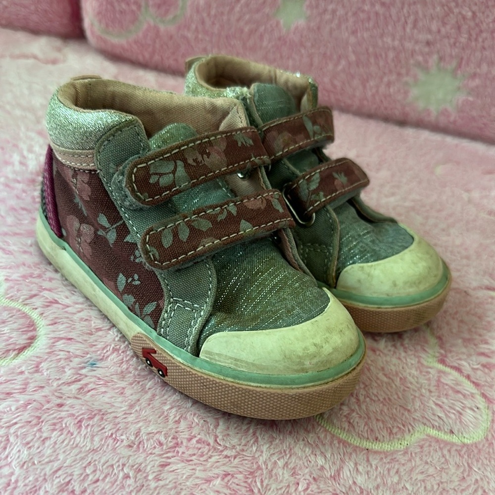 See Kai Run Pink and Gray Kids Sneakers